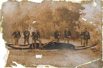 Photo: Union soldiers and a thunderbird